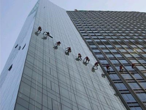 建湖清洗玻璃幕墙有哪些