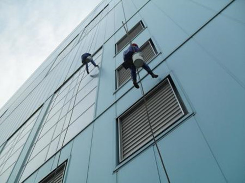 栖霞内外墙清洗粉刷费用情况