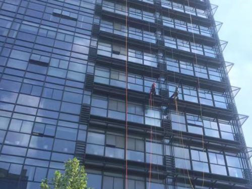 江宁高空幕墙玻璃拆换施工方案
